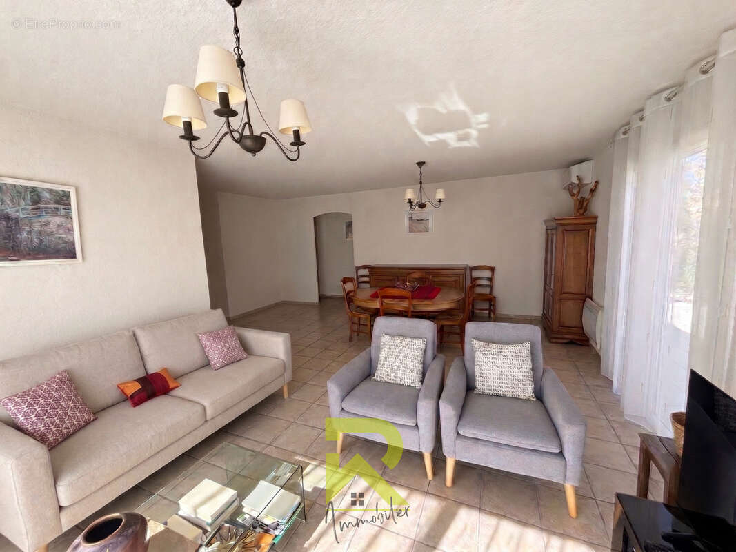 AGDE, Maison 3 faces en plain pied avec garage - photo 5