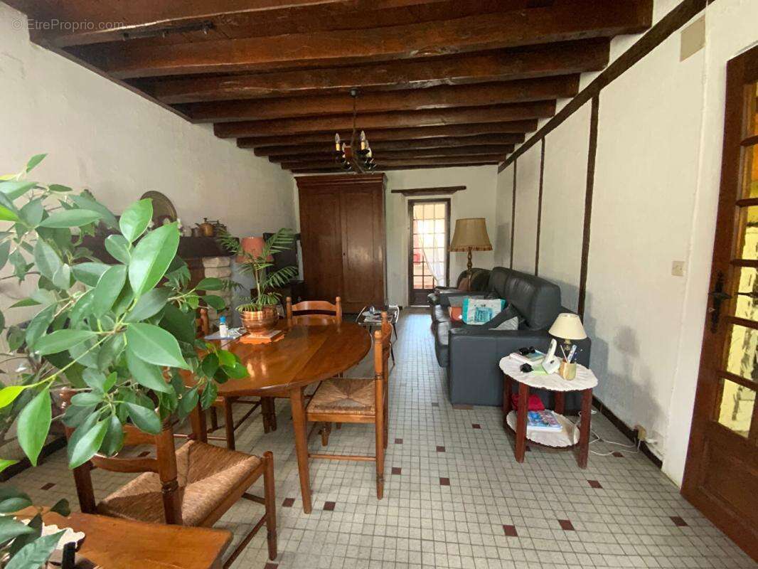 Maison Mouhers 3 pièce(s) 53 m2 + dépendances - photo 2