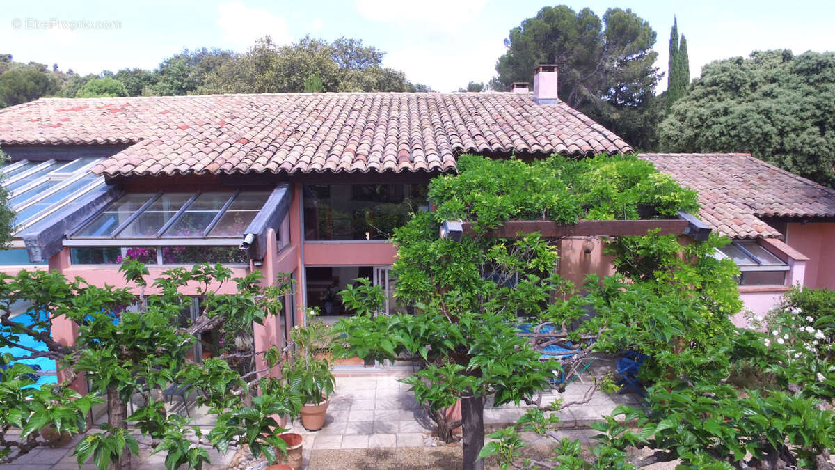 Maison à VILLENEUVE-LES-AVIGNON