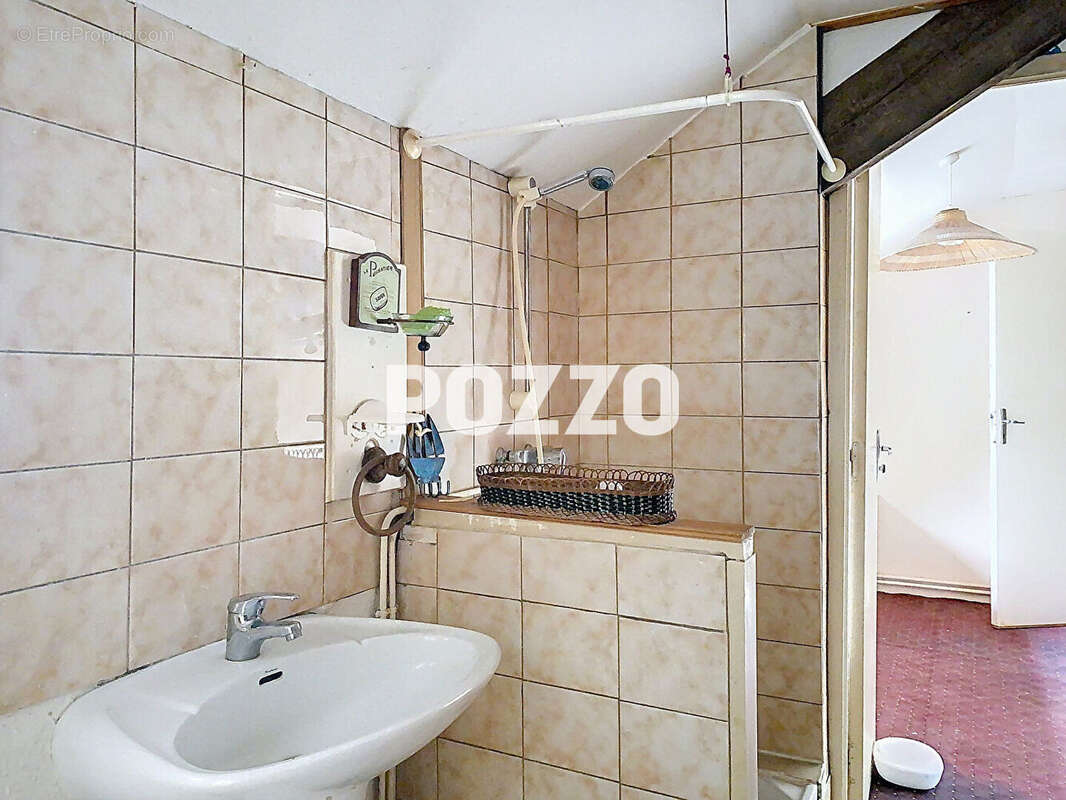 Maison à SAINT-JEAN-LE-THOMAS