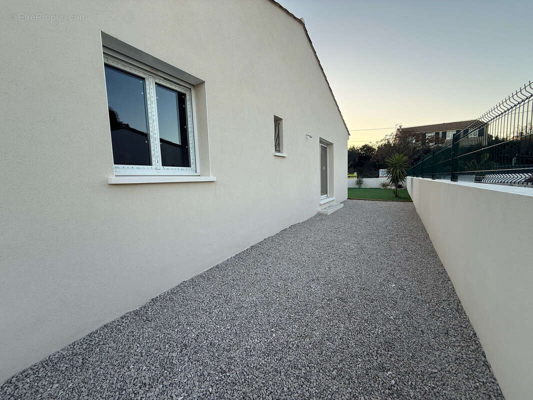 Maison à PAILHES