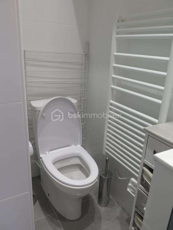 Appartement à PARIS-8E
