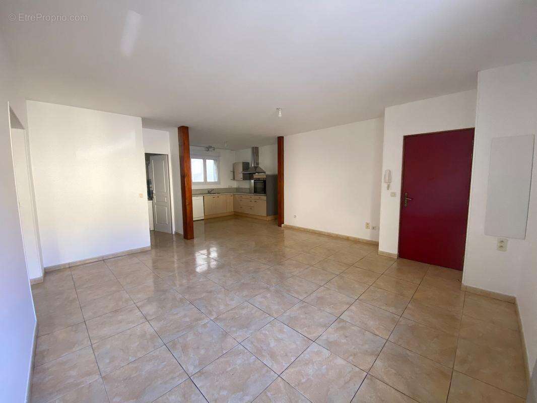 Immeuble de rapport comprenant 4 appartements T3 à vendre AIRE SUR L'ADOUR (40) - photo 3