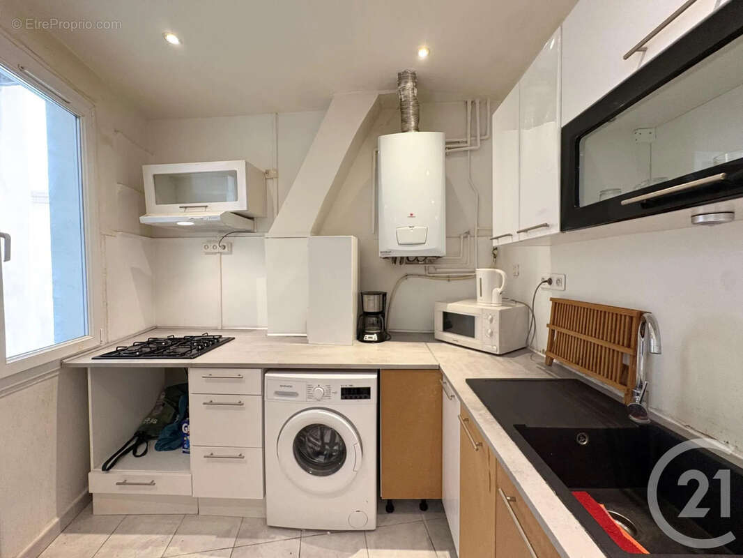 Appartement à MARSEILLE-1E