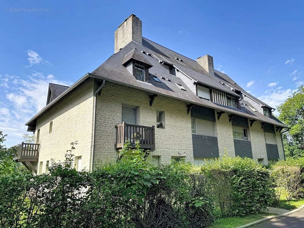 Appartement à TOURGEVILLE