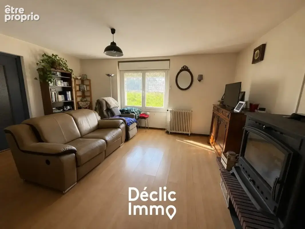 Maison de campagne avec plus de 5 000 m² de terrain à 5 min des commodités ! + Grange - photo 7