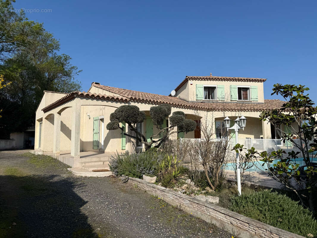 Maison à MONTAGNAC