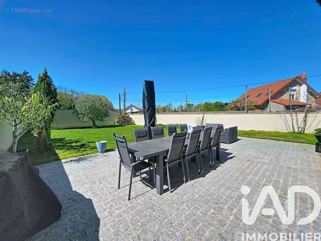 Photo 2 - Maison à SAINT-FARGEAU-PONTHIERRY