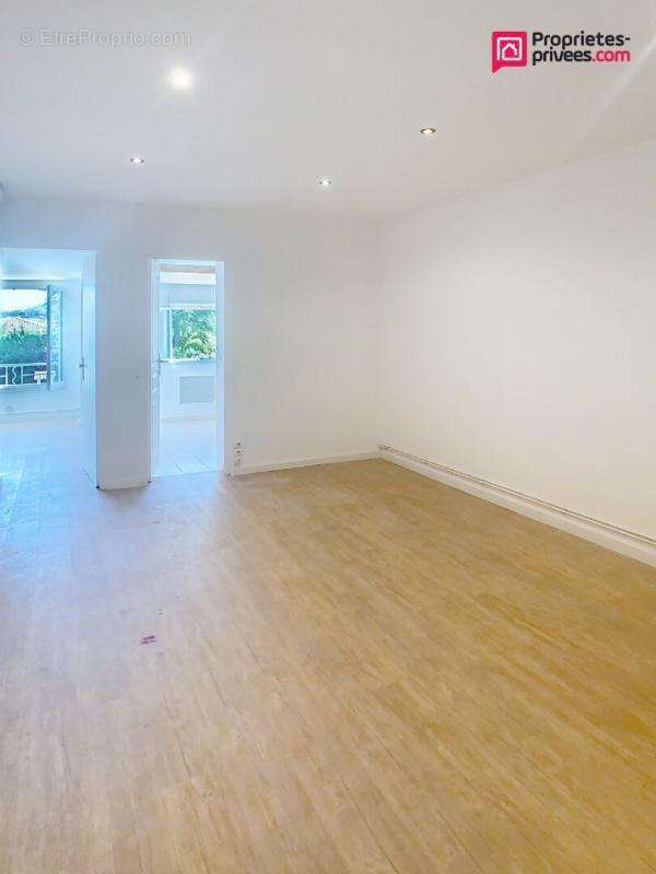 Appartement à GANGES