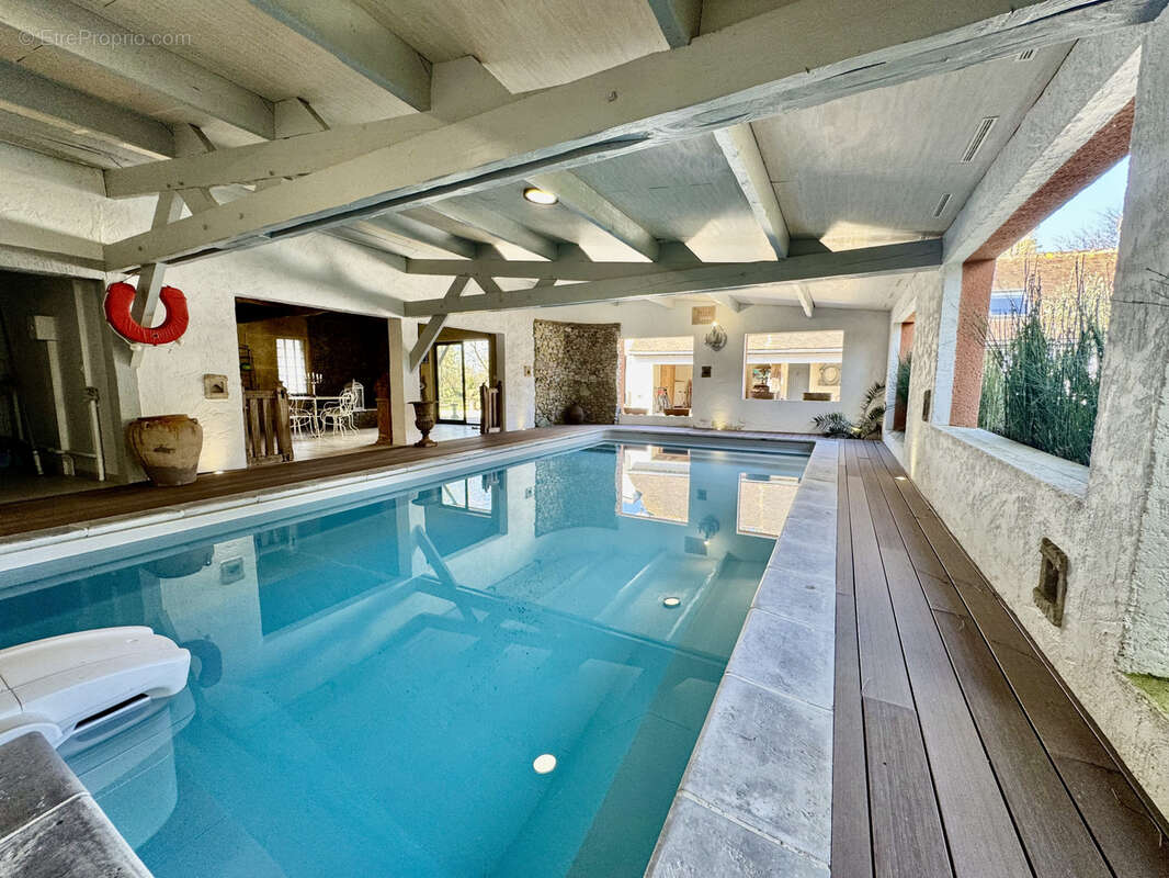 Maison à HOUDAN
