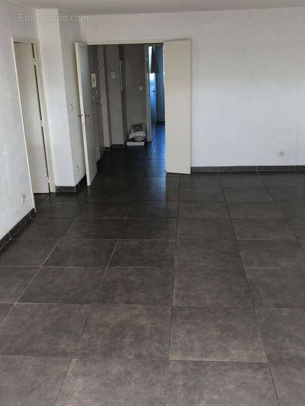 Appartement à MARSEILLE-13E
