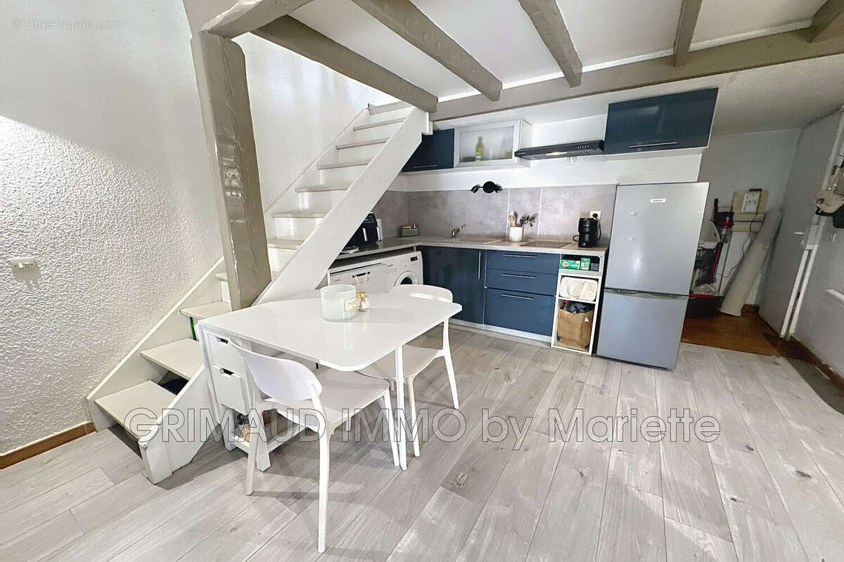 Appartement à GASSIN