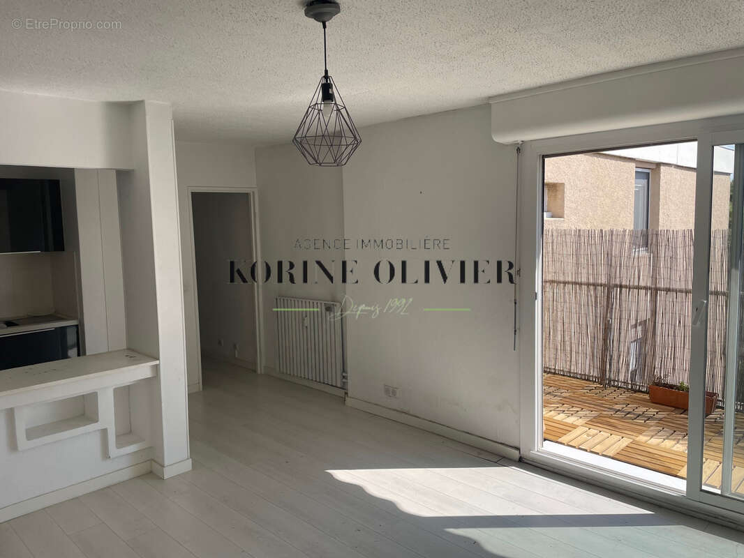 Appartement à VENELLES