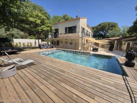 Maison à NIMES