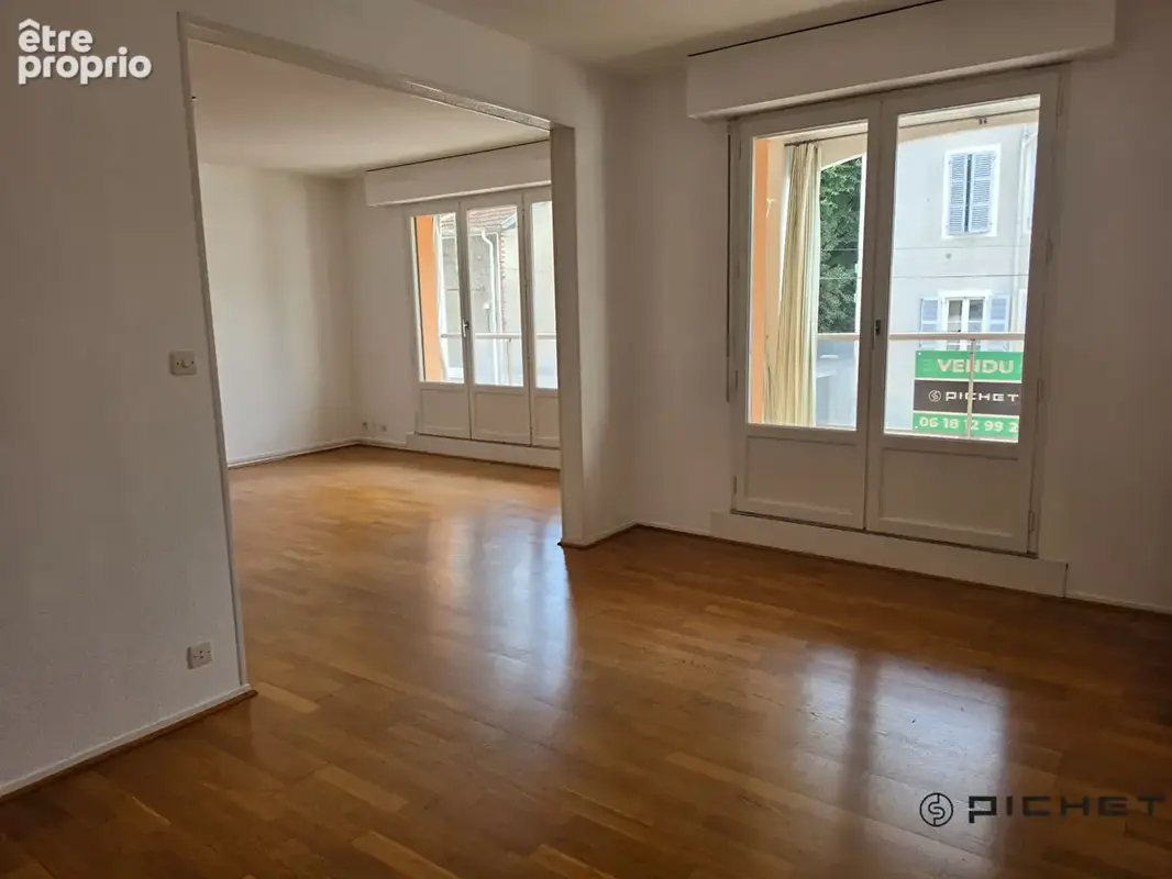 Appartement  T4 centre ville - photo 2