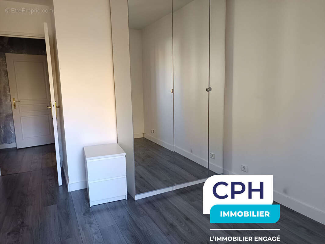 Appartement à CHARENTON-LE-PONT