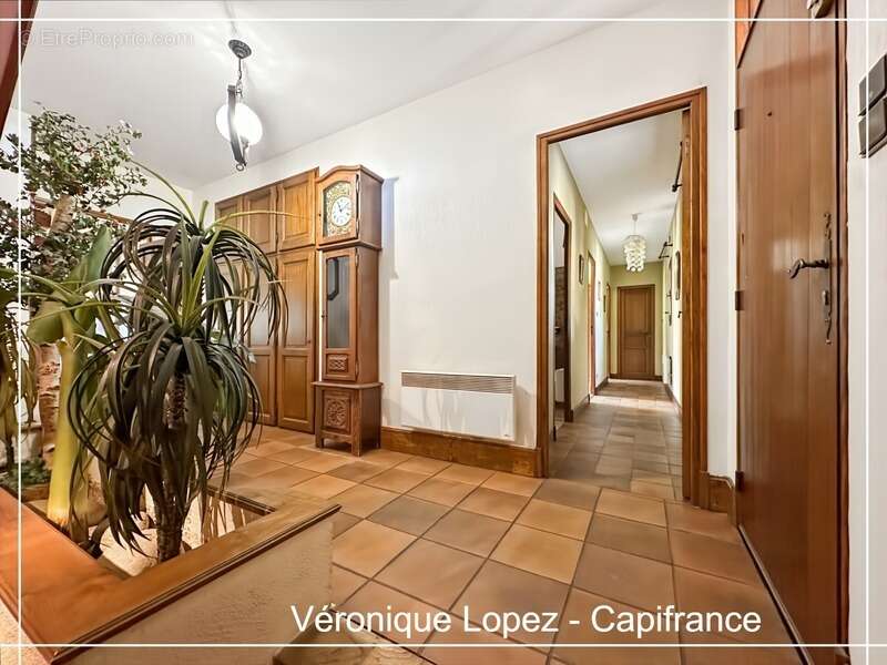FOULAYRONNES – Maison familiale T4 de 123m² au calme dans un environnement privilégié sur parcelle de 2600m² - photo 12