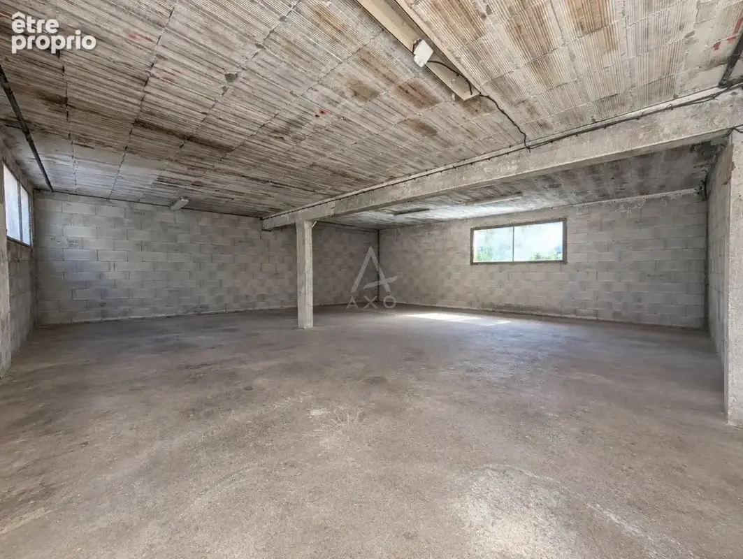 Maison 5 chambres avec garage - photo 9