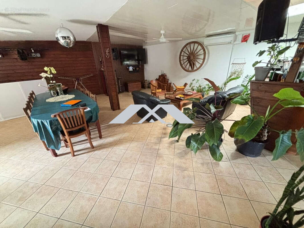 Maison à PETITE-ILE