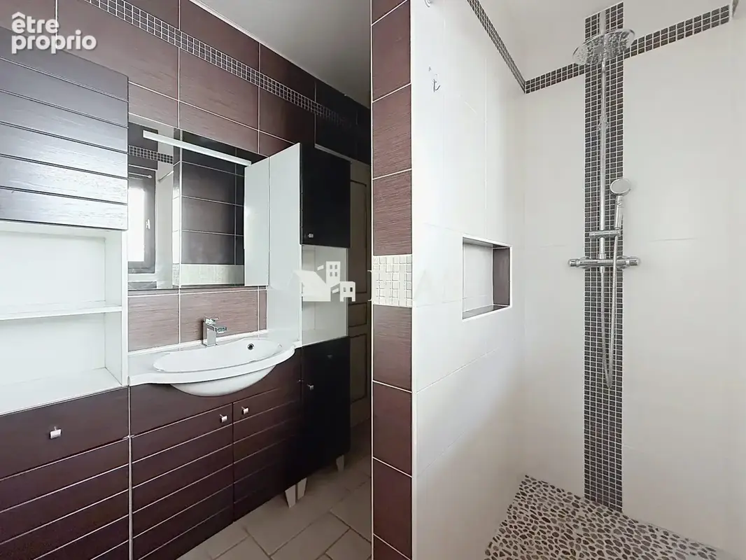 Maison 90 m² à La Bonneville-Sur-Iton  - photo 7
