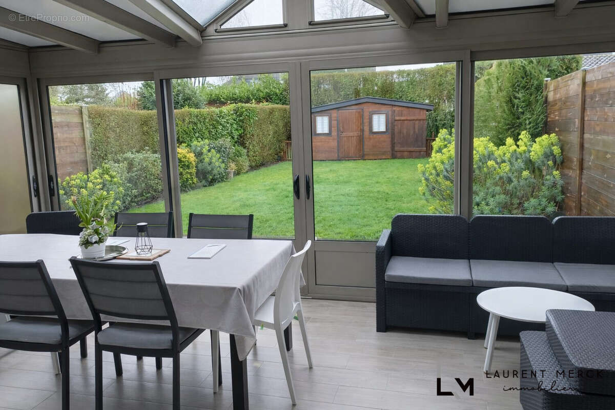 Maison à SAINT-MARTIN-AU-LAERT