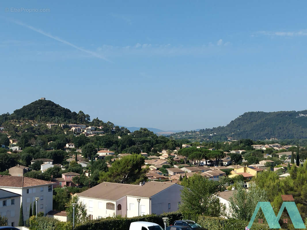 À VENDRE   Appartement T3 de 55 m2 avec terrasse, box et parking   Vidauban - photo 10