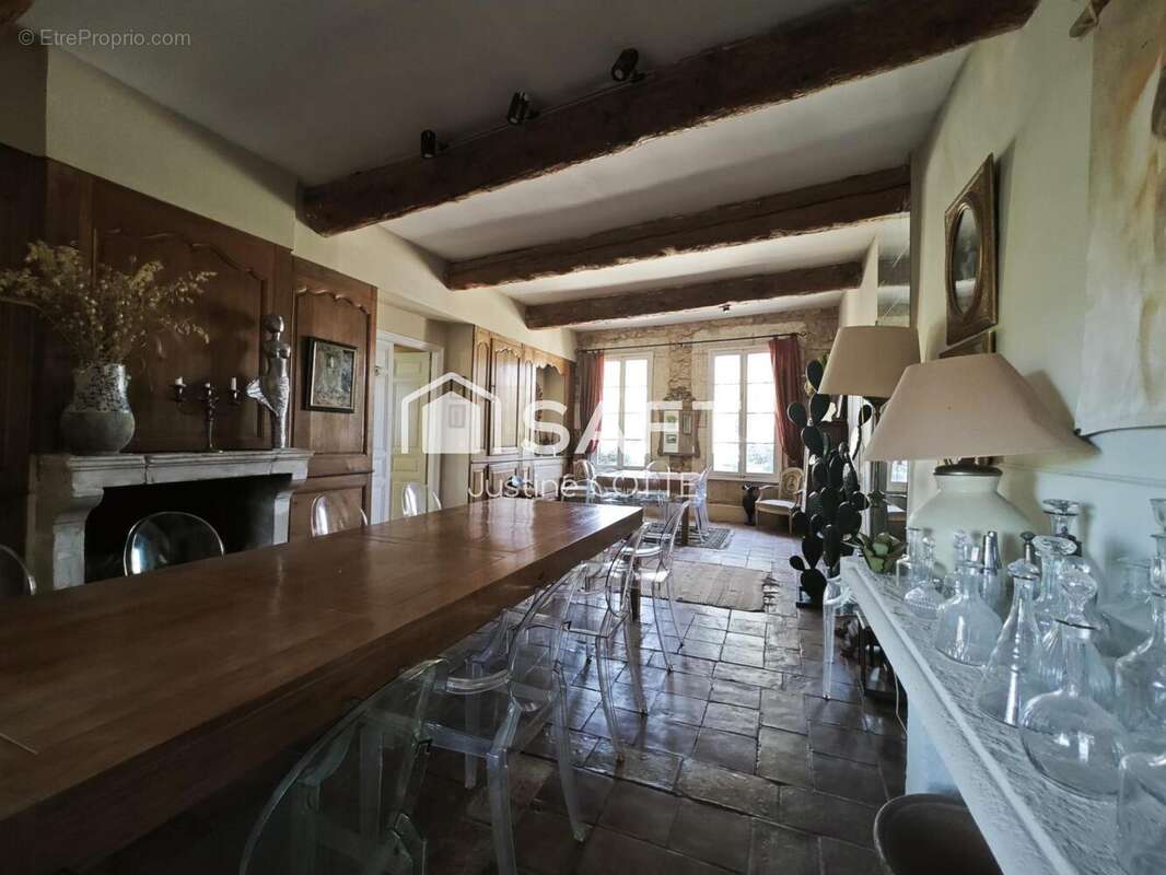 Maison 602 m² à Saint-Andre-De-Roquelongue  - photo 2