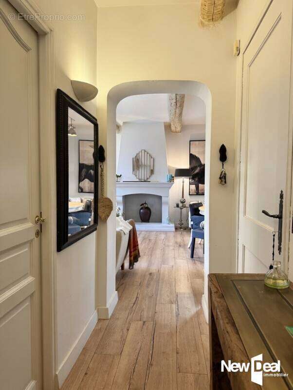 Appartement à TOURRETTES