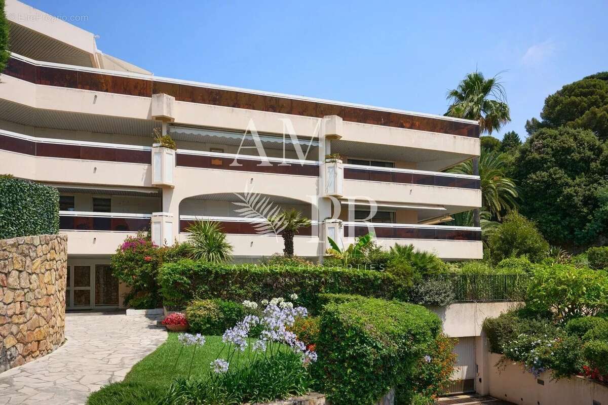 Cannes Basse Californie - Appartement 5 pièces 130m2 - Vue mer - photo 32