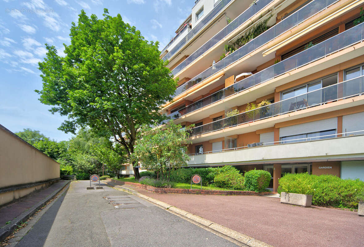 Appartement à PARIS-20E