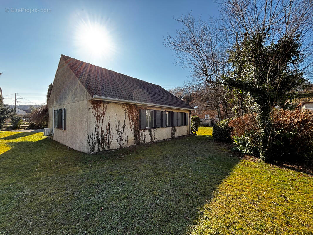 Maison à VOUJEAUCOURT