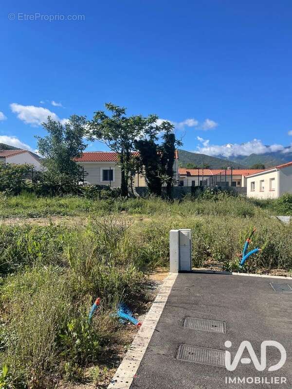 Terrain 335 m² à Rigarda  - photo 6