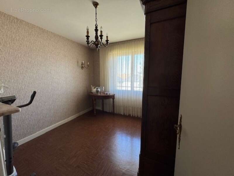 Appartement à AMNEVILLE