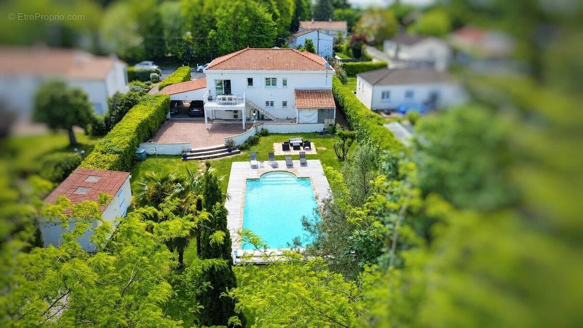 Photo 1 - Maison à LE POIRE-SUR-VIE