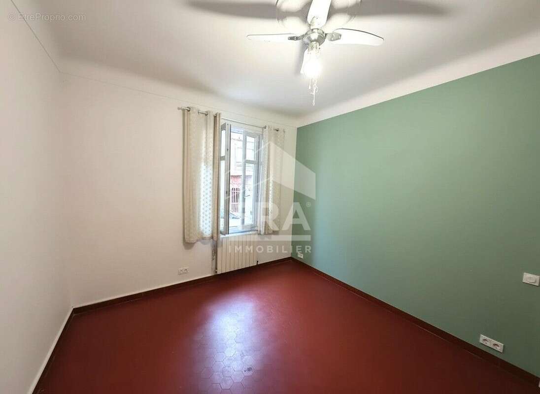 Appartement à MARSEILLE-5E