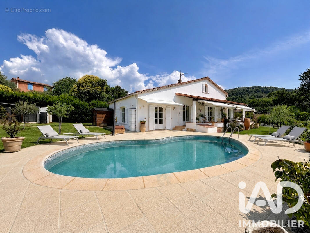 Photo 1 - Maison à TOURRETTES