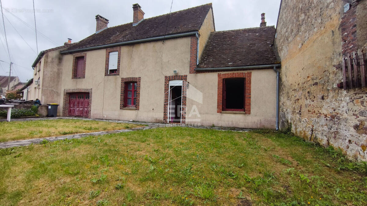 Maison à SAINT-DENIS-D'AUTHOU