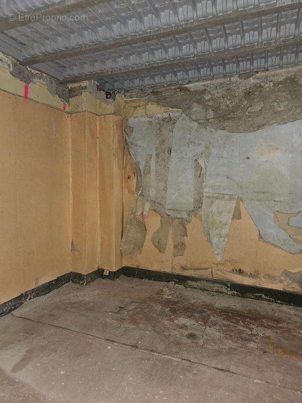 À Vendre - Ensemble immobilier de 400m² à rénover - photo 11
