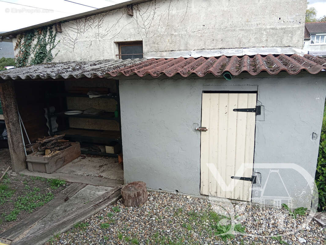 Maison à MILLY-SUR-THERAIN