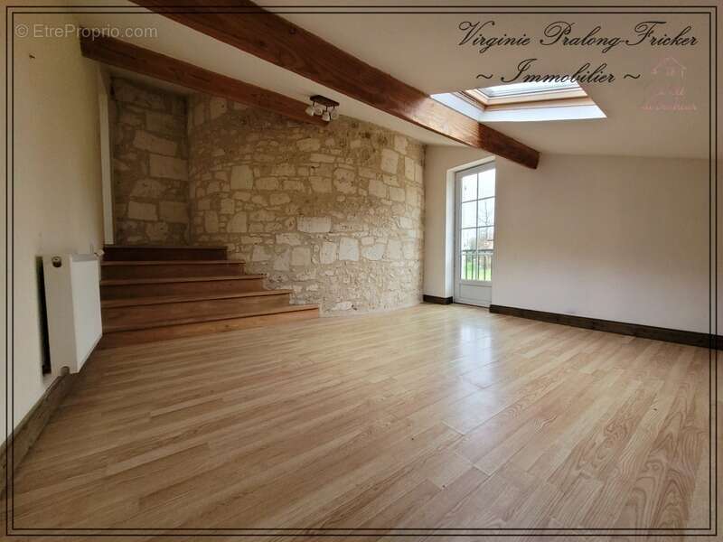 Maison à VILLEGOUGE