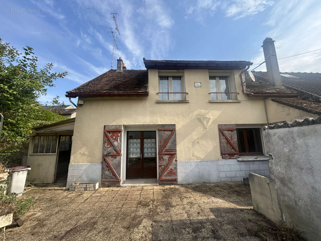 Ormoy la Rivière. Maiosn de 89 m2 avec terrasse, garage et cave - photo 2