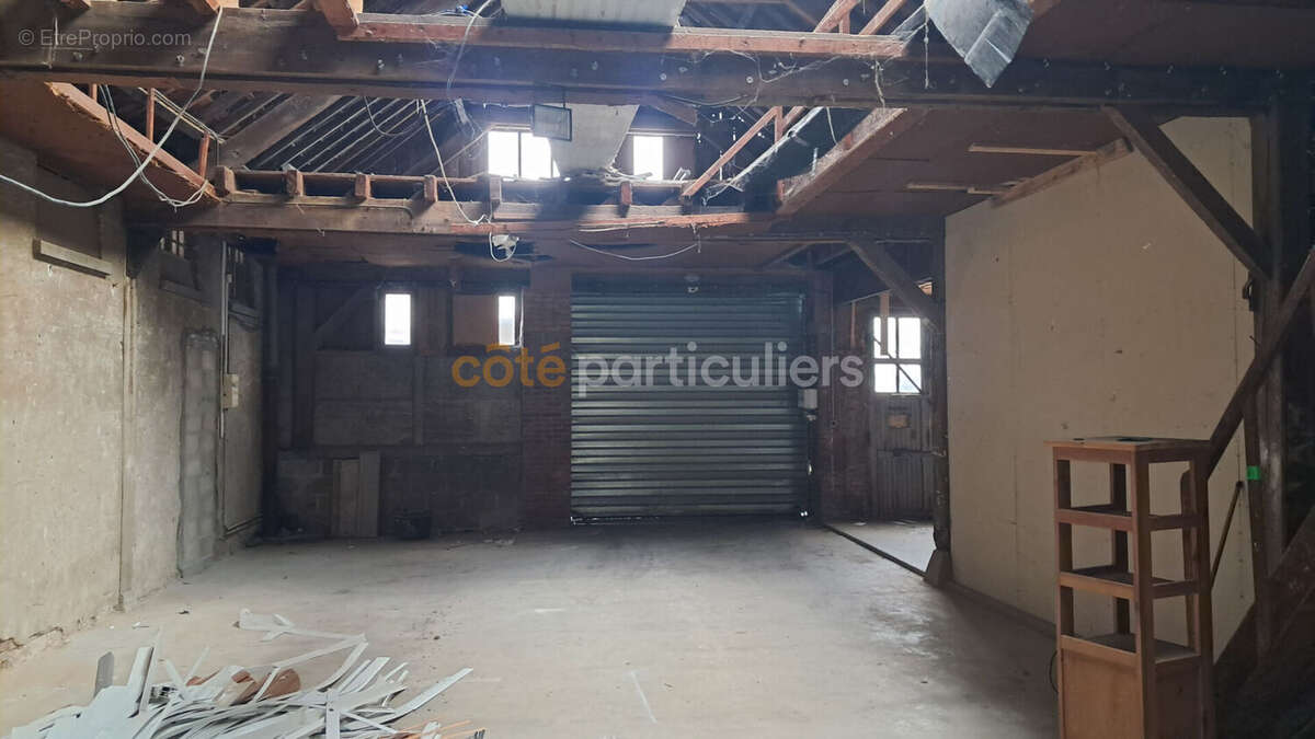 Commerce à CHALETTE-SUR-LOING