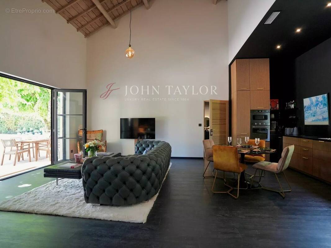 Exclusivité - maison renovée  maillane - photo 7