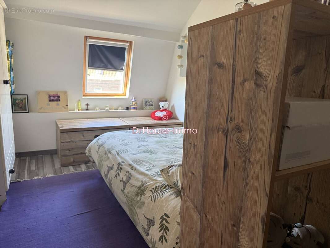Maison 83 m² à Roubaix  - photo 14