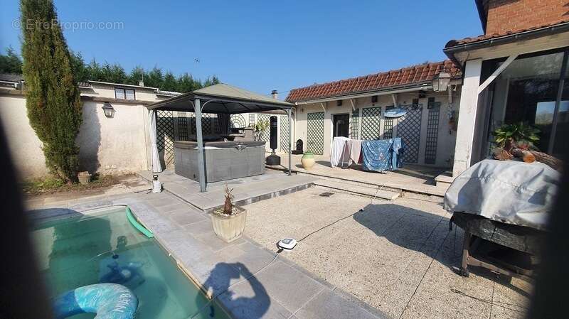 Maison à vendre 5 pièces 166 m² sur terrain de 3000m² avec piscine   (60) - photo 2