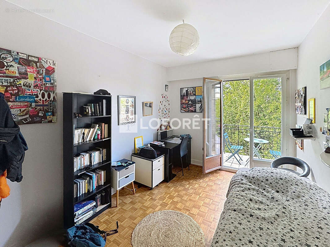 Appartement à SAINT-NOM-LA-BRETECHE