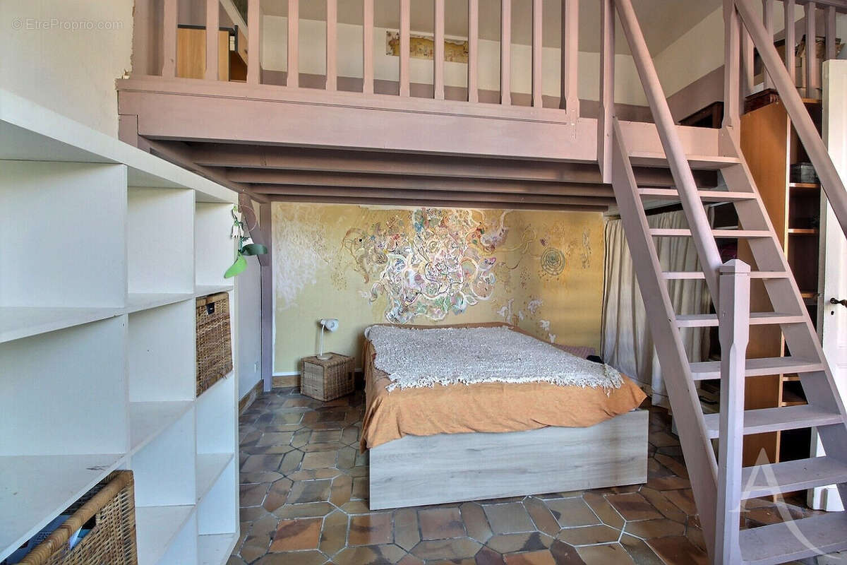 Maison en Pierre type échoppe double  95 m² Jardin - photo 6