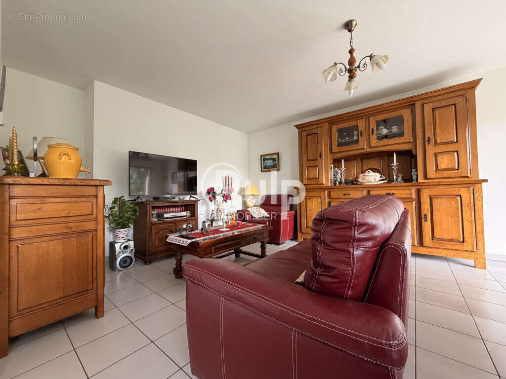Appartement VENDU LOUÉ en plein cœur de Saint-Laurent-Blangy ! - photo 3