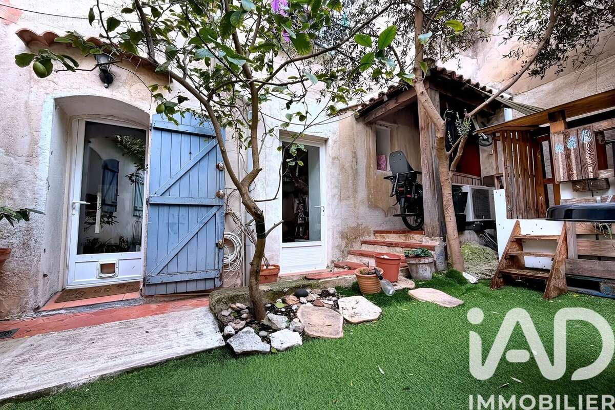 Photo 2 - Appartement à MARSEILLE-6E