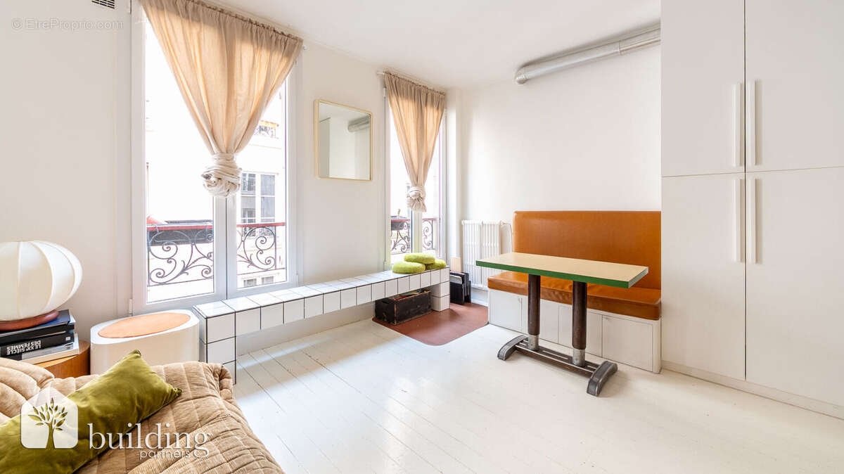 Appartement à PARIS-18E